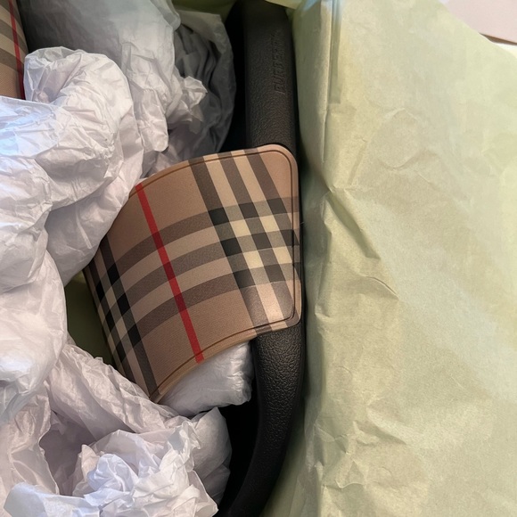 Mens Burberry slides size 45 - Picture 5 of 8
